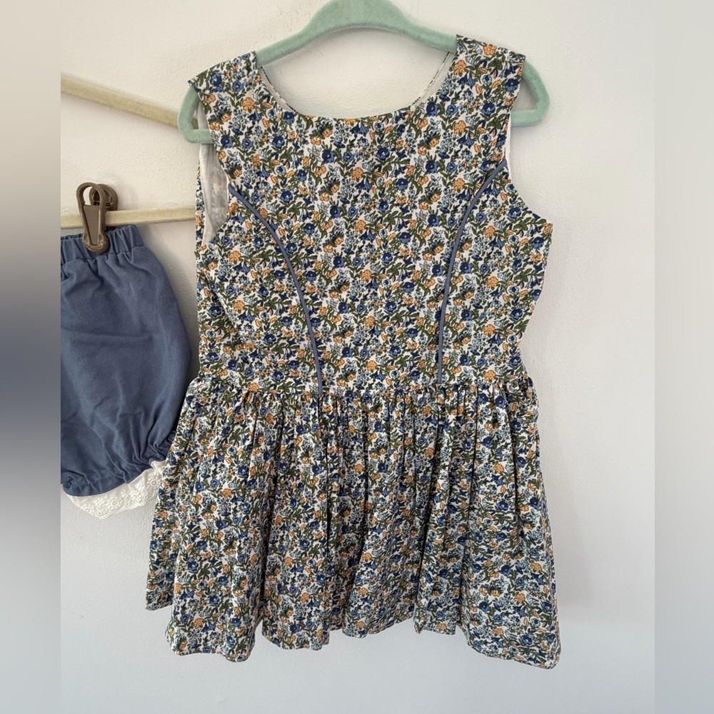 Girl August play set Charming Blue Floral Kids Matching Set - Picture 6 of 9